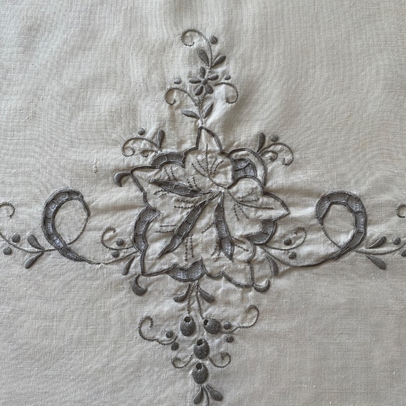 Vintage European Embroidered Floral Grape Vines Tablecloth 65" x 84" - Picture 7 of 12